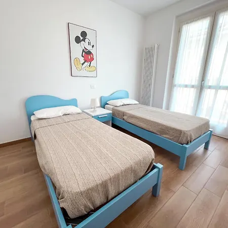 Indie Via Kennedy, Rif A786 *