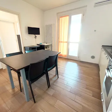 Indie Via Kennedy, Rif A786 קופרה מריטימה