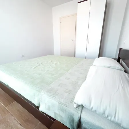 Indie Via Kennedy, Rif A786 Апартаменты *